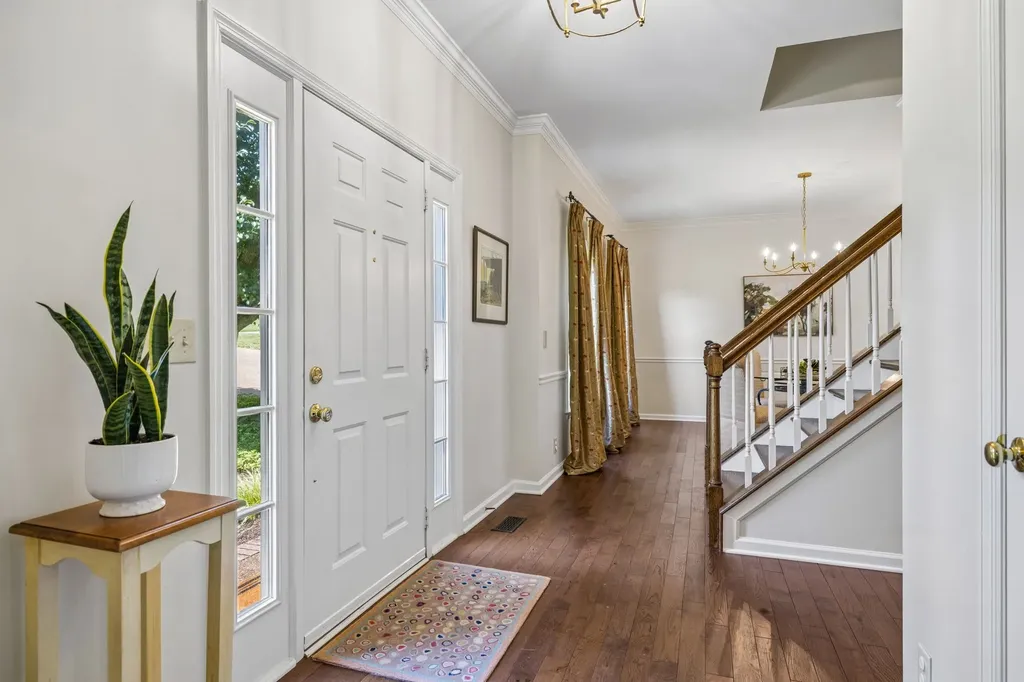 704 Helmsdale Pl, S Brentwood TN 37027