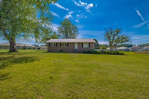 1319 Hills Chapel Road Manchester TN 37355