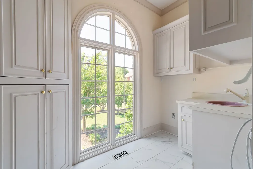 5608 Ottershaw Court Brentwood TN 37027