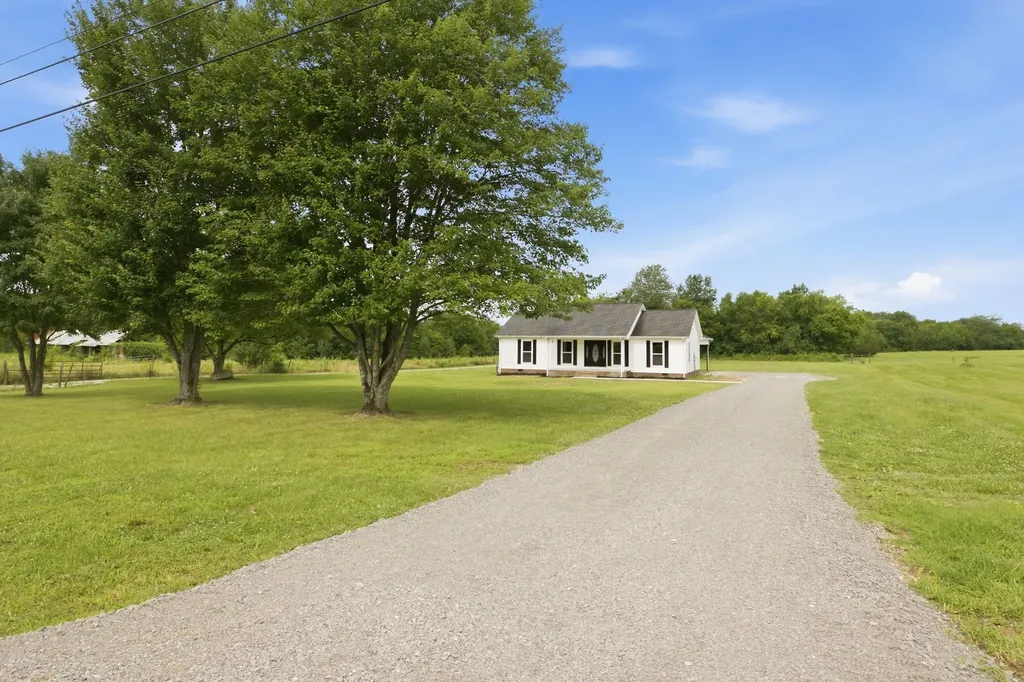 1840 Bethbirei Road Lewisburg TN 37091