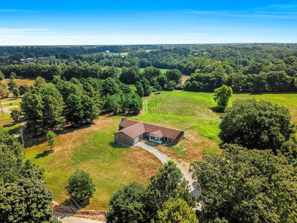 239 Wayne Threatt Road Dover TN 37058