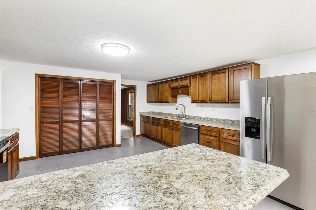 239 Wayne Threatt Road Dover TN 37058