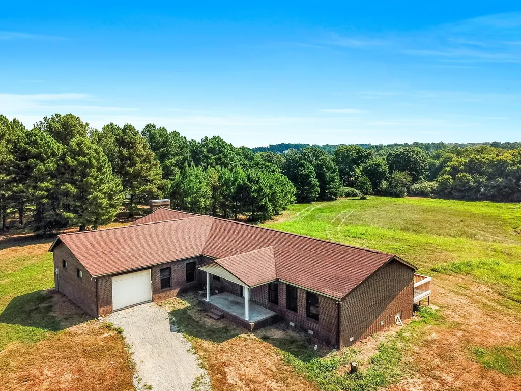239 Wayne Threatt Road Dover TN 37058