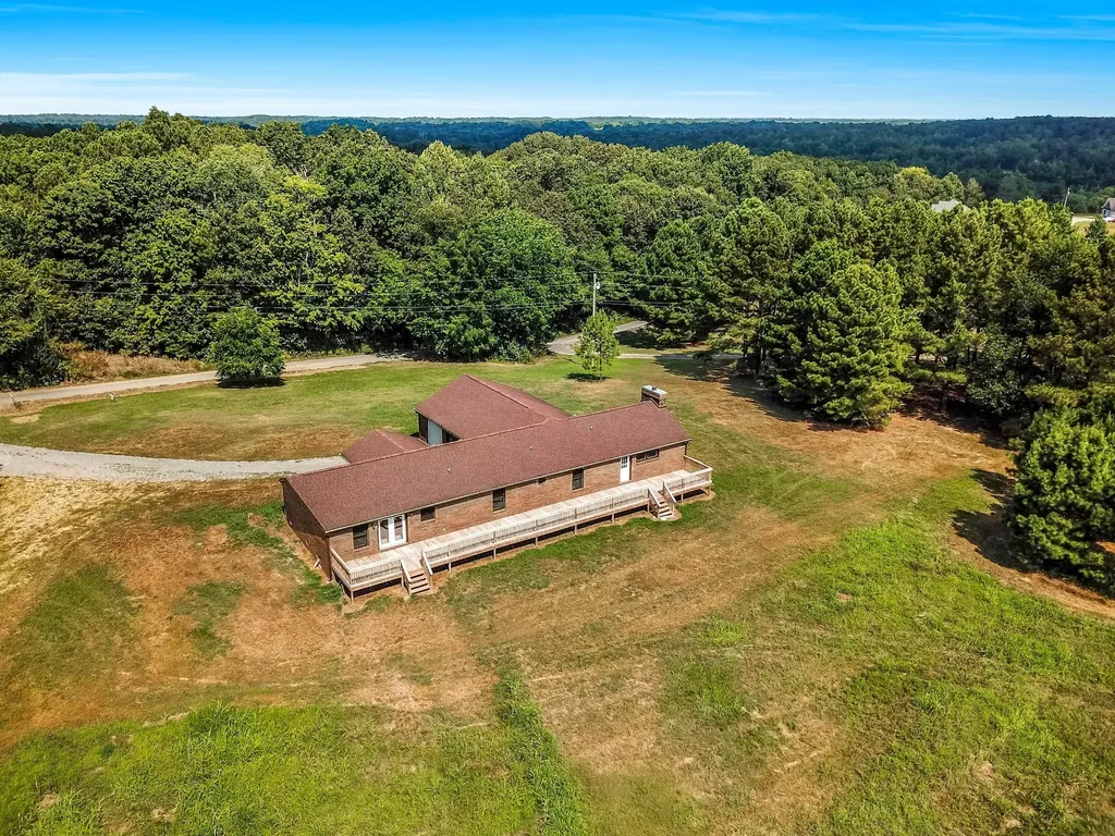 239 Wayne Threatt Road Dover TN 37058