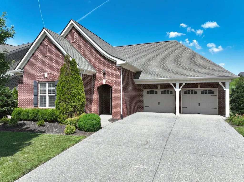 223 Meandering Drive Lebanon TN 37090