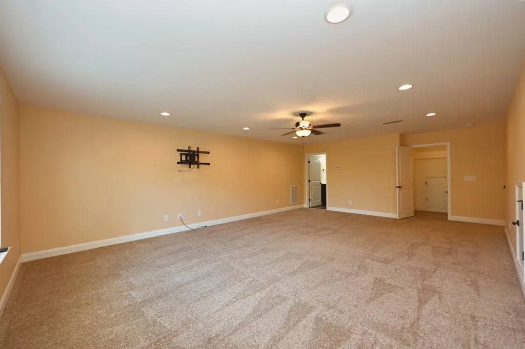 223 Meandering Drive Lebanon TN 37090