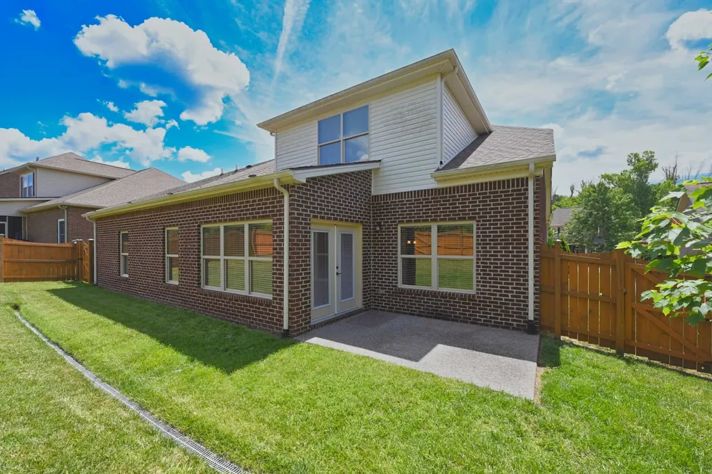 223 Meandering Drive Lebanon TN 37090