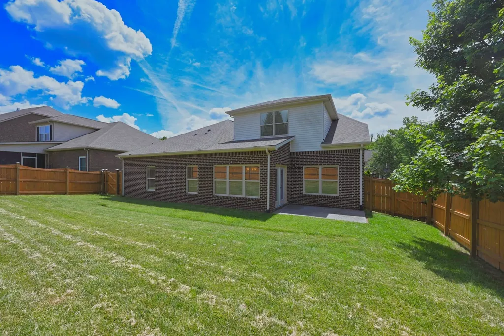 223 Meandering Drive Lebanon TN 37090