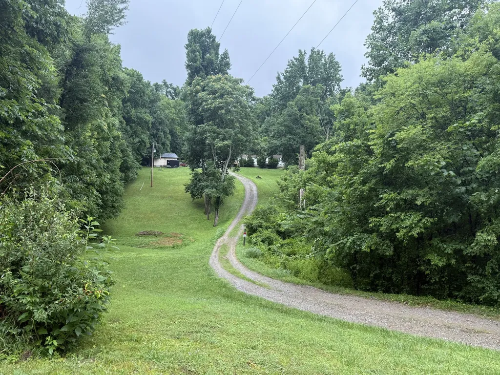 6437 Peytonsville Arno Road College Grove TN 37046