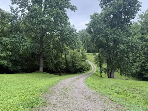 6437 Peytonsville Arno Road College Grove TN 37046