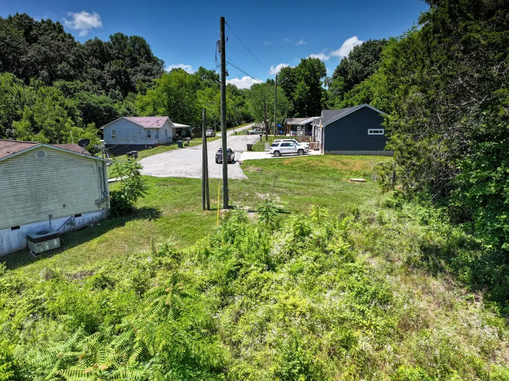 100 Riverview Drive Loudon TN 37774