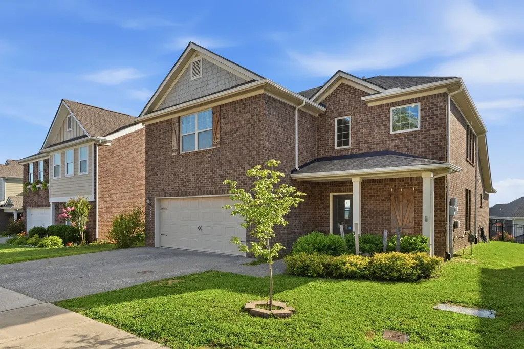 300 Blackthorn Lane Gallatin TN 37066