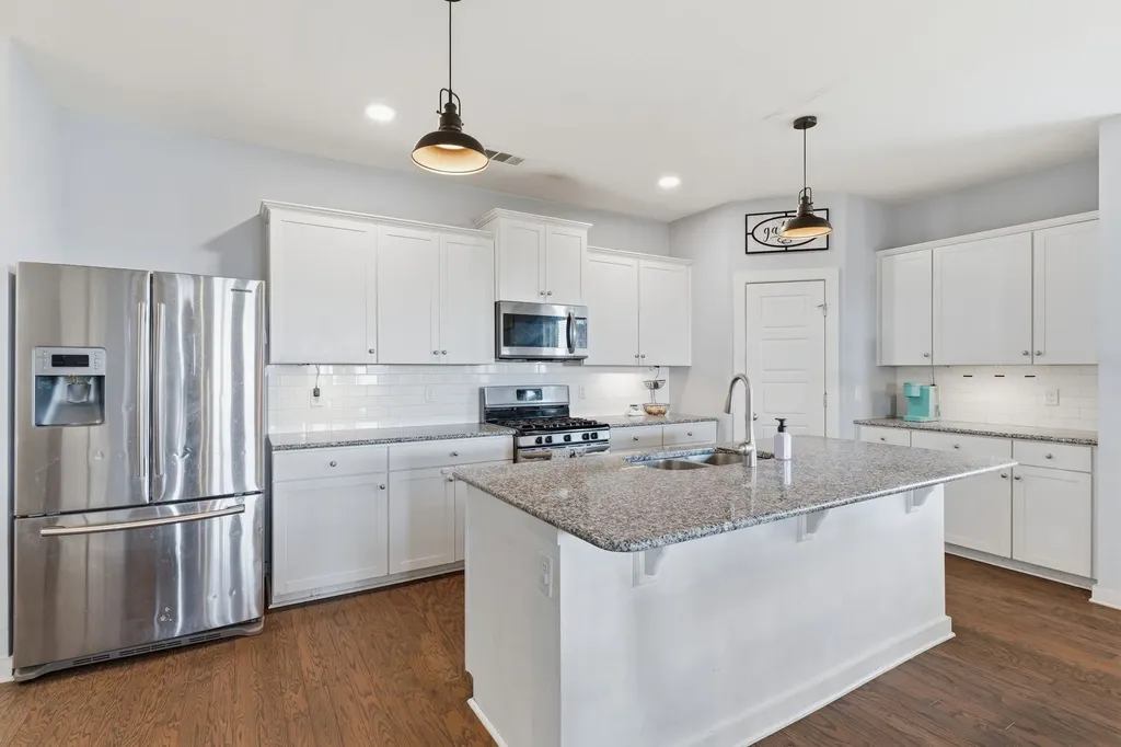 300 Blackthorn Lane Gallatin TN 37066