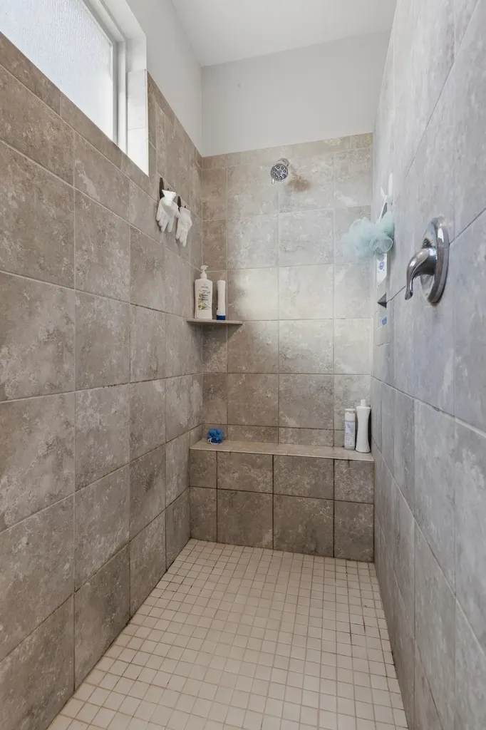 300 Blackthorn Lane Gallatin TN 37066