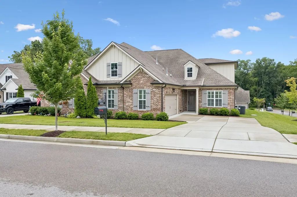 5000 Harbor Reserve Cove Hermitage TN 37076