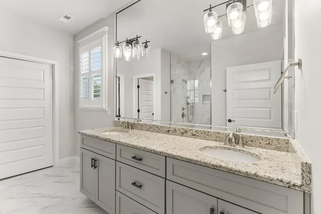 5000 Harbor Reserve Cove Hermitage TN 37076