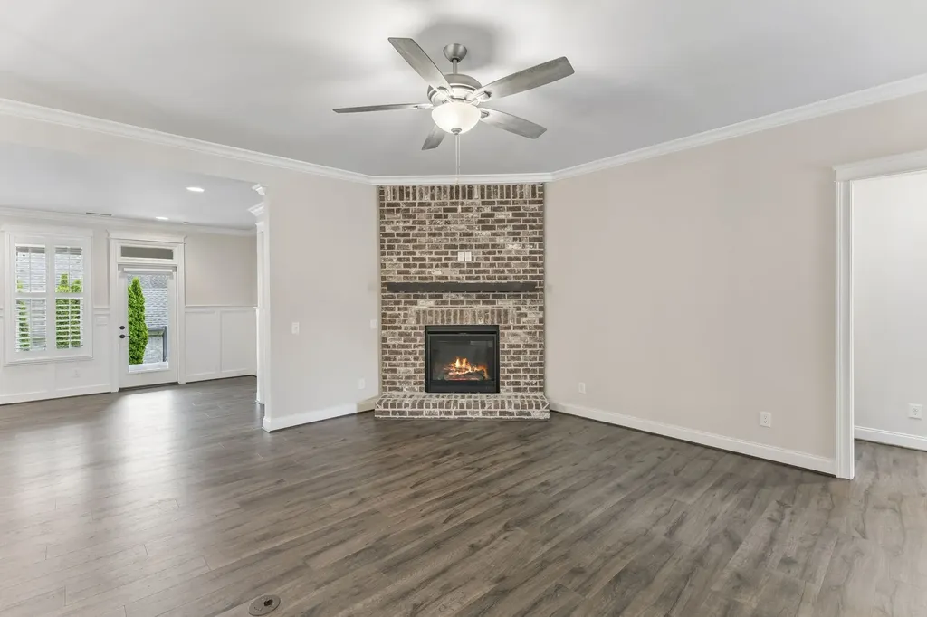 5000 Harbor Reserve Cove Hermitage TN 37076