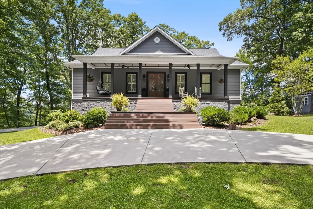 2245 Ravens Den Road Sewanee TN 37375