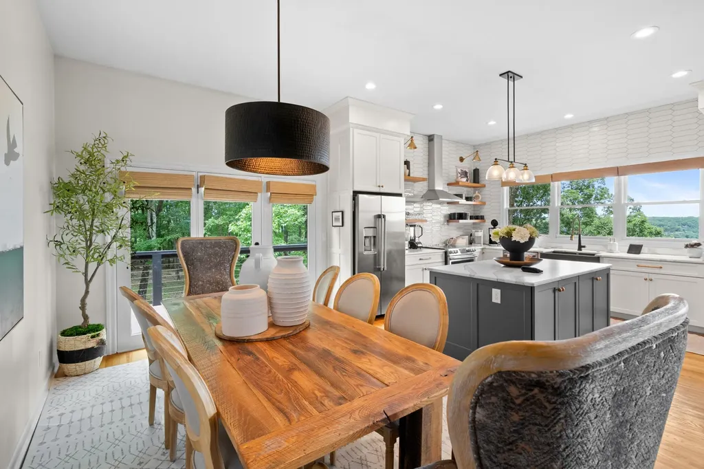 2245 Ravens Den Road Sewanee TN 37375