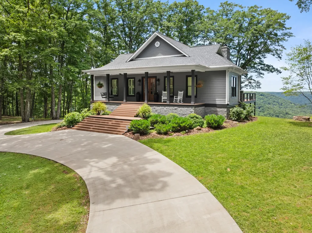 2245 Ravens Den Road Sewanee TN 37375