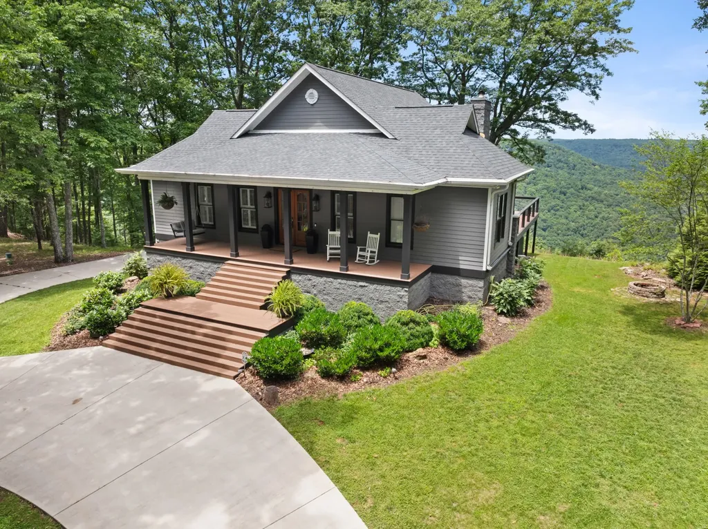 2245 Ravens Den Road Sewanee TN 37375