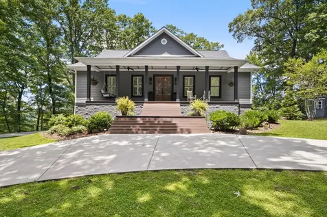 2245 Ravens Den Road Sewanee TN 37375