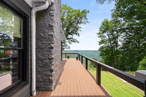 2245 Ravens Den Road Sewanee TN 37375