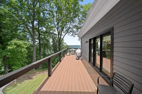 2245 Ravens Den Road Sewanee TN 37375