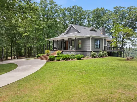2245 Ravens Den Road Sewanee TN 37375