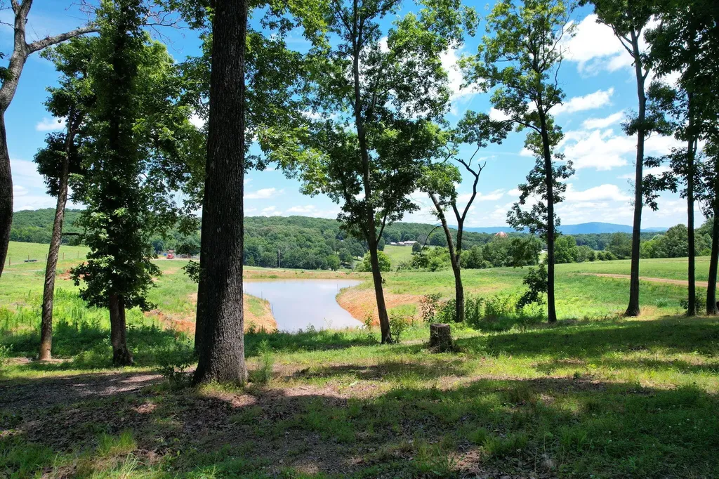 4 Hughes Road, SE Cleveland TN 37323