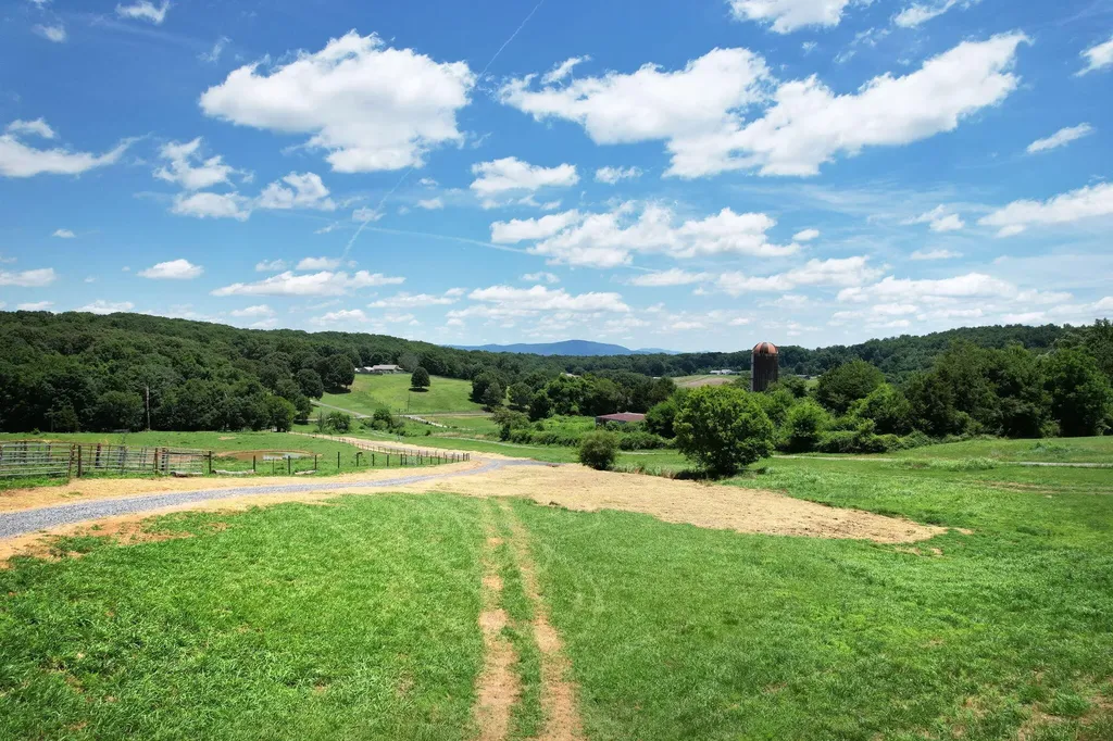 4 Hughes Road, SE Cleveland TN 37323