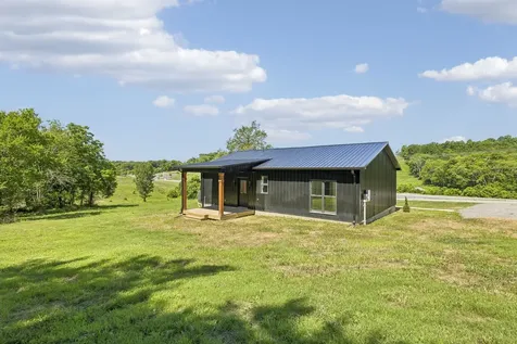 8465 Hartsville Pike Lebanon TN 37087
