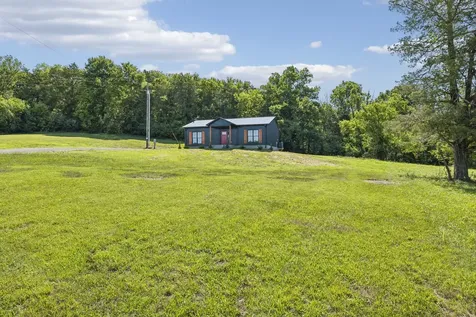 8465 Hartsville Pike Lebanon TN 37087