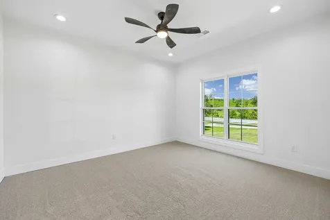 8465 Hartsville Pike Lebanon TN 37087