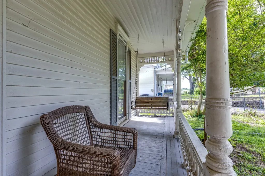 322 W 12th Street Columbia TN 38401