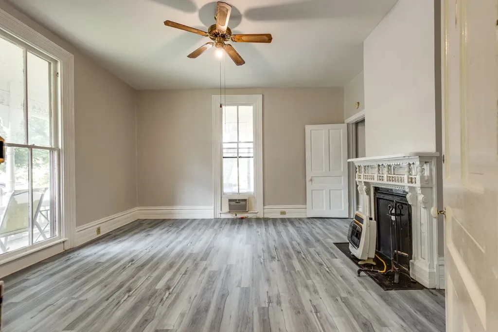 322 W 12th Street Columbia TN 38401