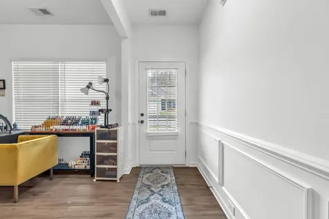 942 Millstream Dr, N Nashville TN 37218
