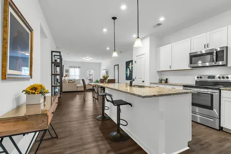 942 Millstream Dr, N Nashville TN 37218