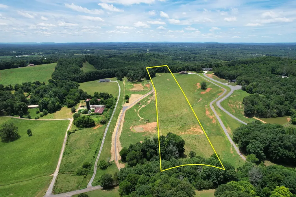 272 Hughes Road, SE Cleveland TN 37323