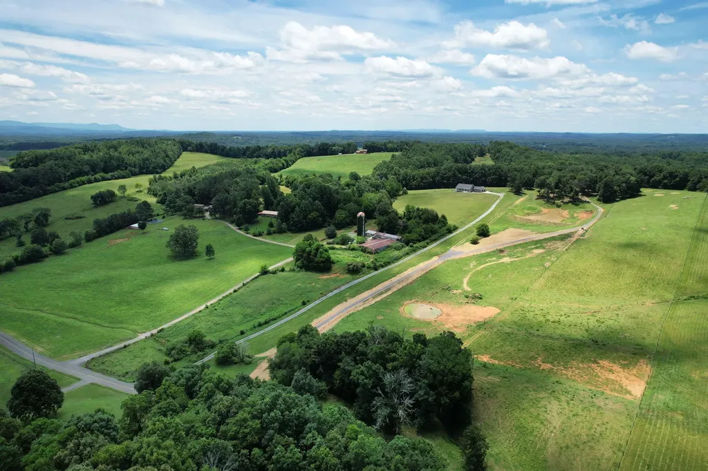 272 Hughes Road, SE Cleveland TN 37323