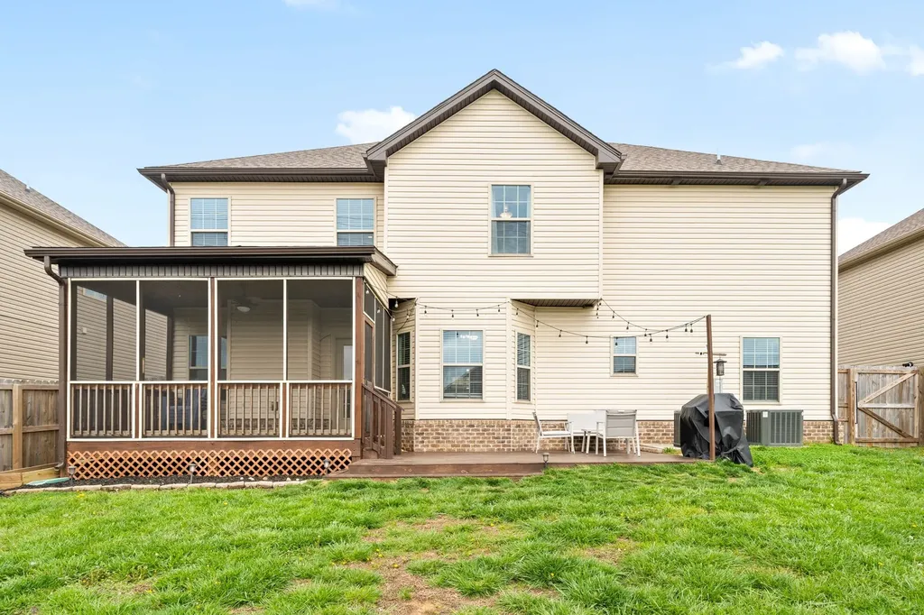 1409 Millet Drive Clarksville TN 37040