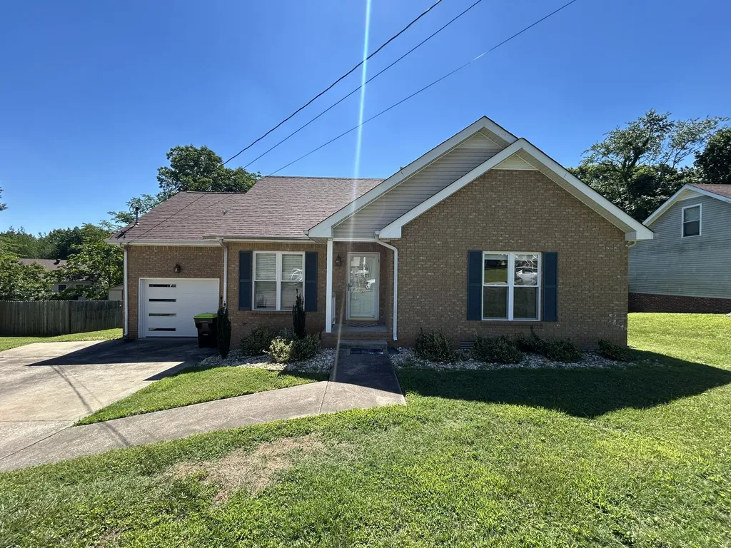 808 Leigh Ann Drive Clarksville TN 37042