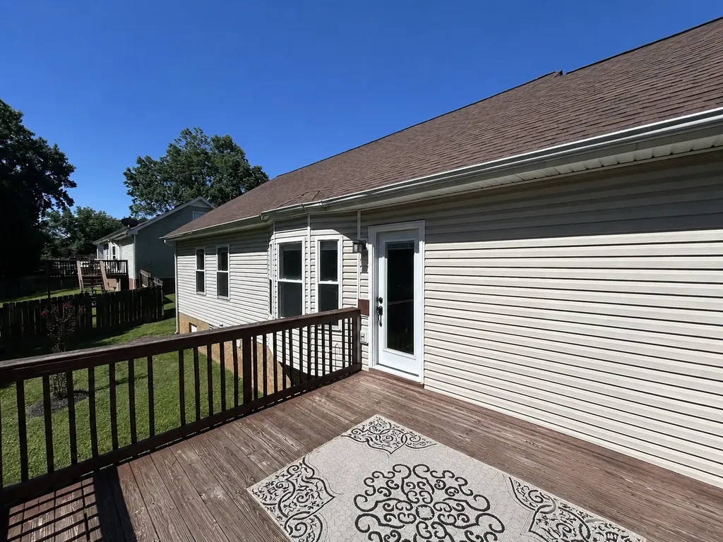 808 Leigh Ann Drive Clarksville TN 37042