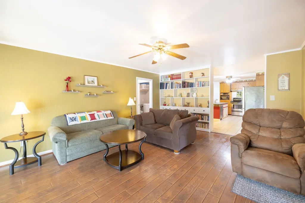 34 Dunn Road Leoma TN 38468