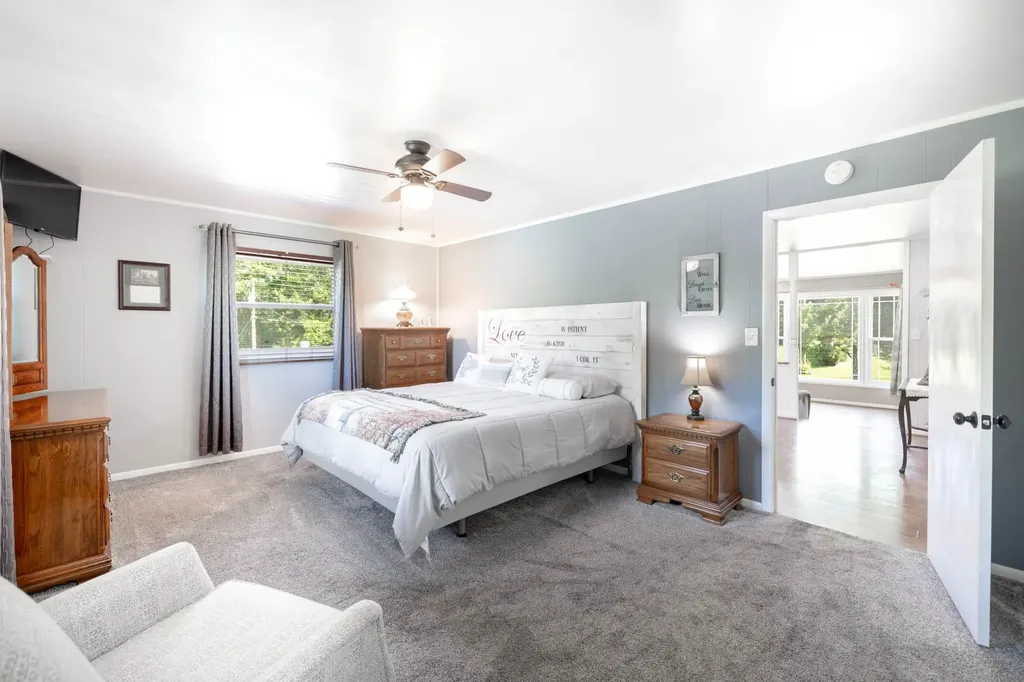 34 Dunn Road Leoma TN 38468