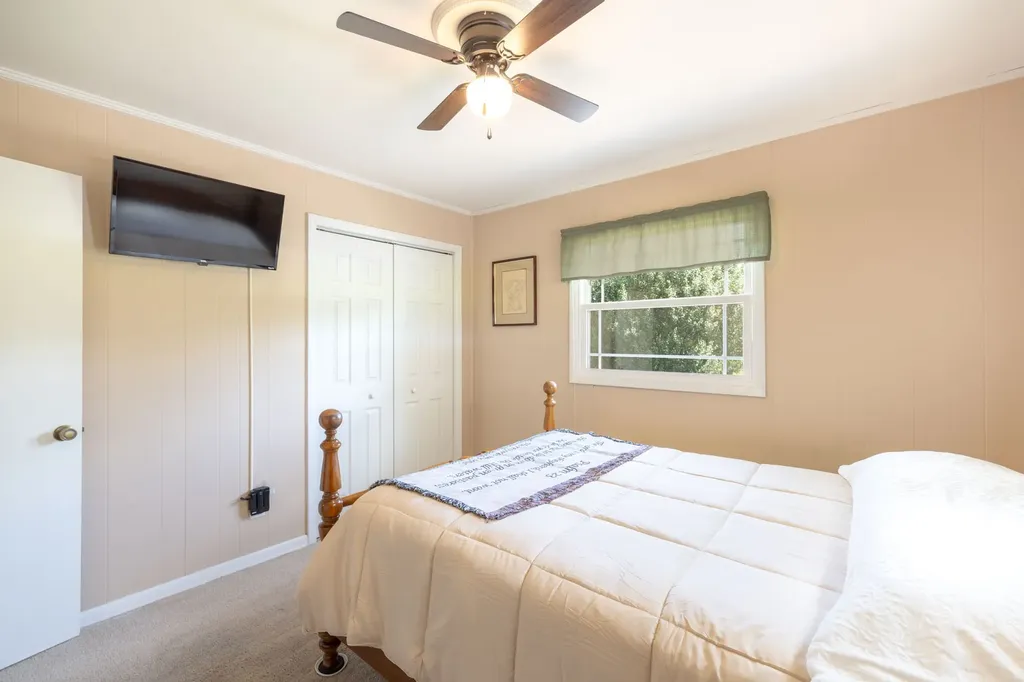 34 Dunn Road Leoma TN 38468