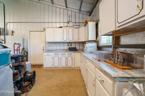 1302 Cummingsville/sparkmantown Road Doyle TN 38559