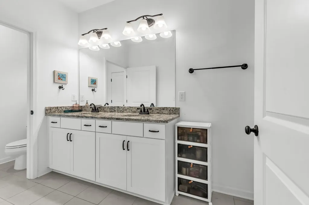 942 Millstream Dr, N Nashville TN 37218
