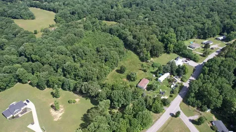 4368 Old Metal Road Palmyra TN 37142