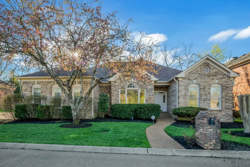 20 Lexington Green Nashville TN 37215